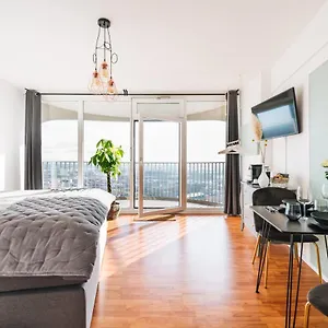 Great View I 26 Floor I Netflix And Boxspringbed Apartment Augsburg