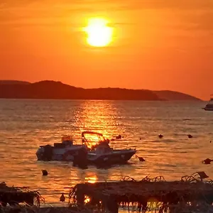 3 Ishujt Gasthof Ksamil